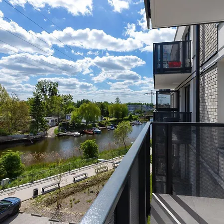 Nowoczesne Apartamnty Blisko Starego Miasta By Renters 아파트 *