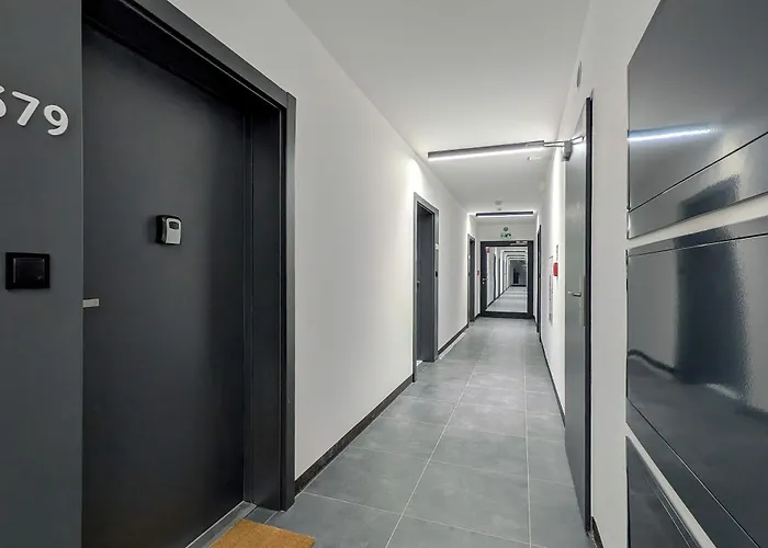 Attractive For Two Functional Interiors Remote Working Renters Apartmán